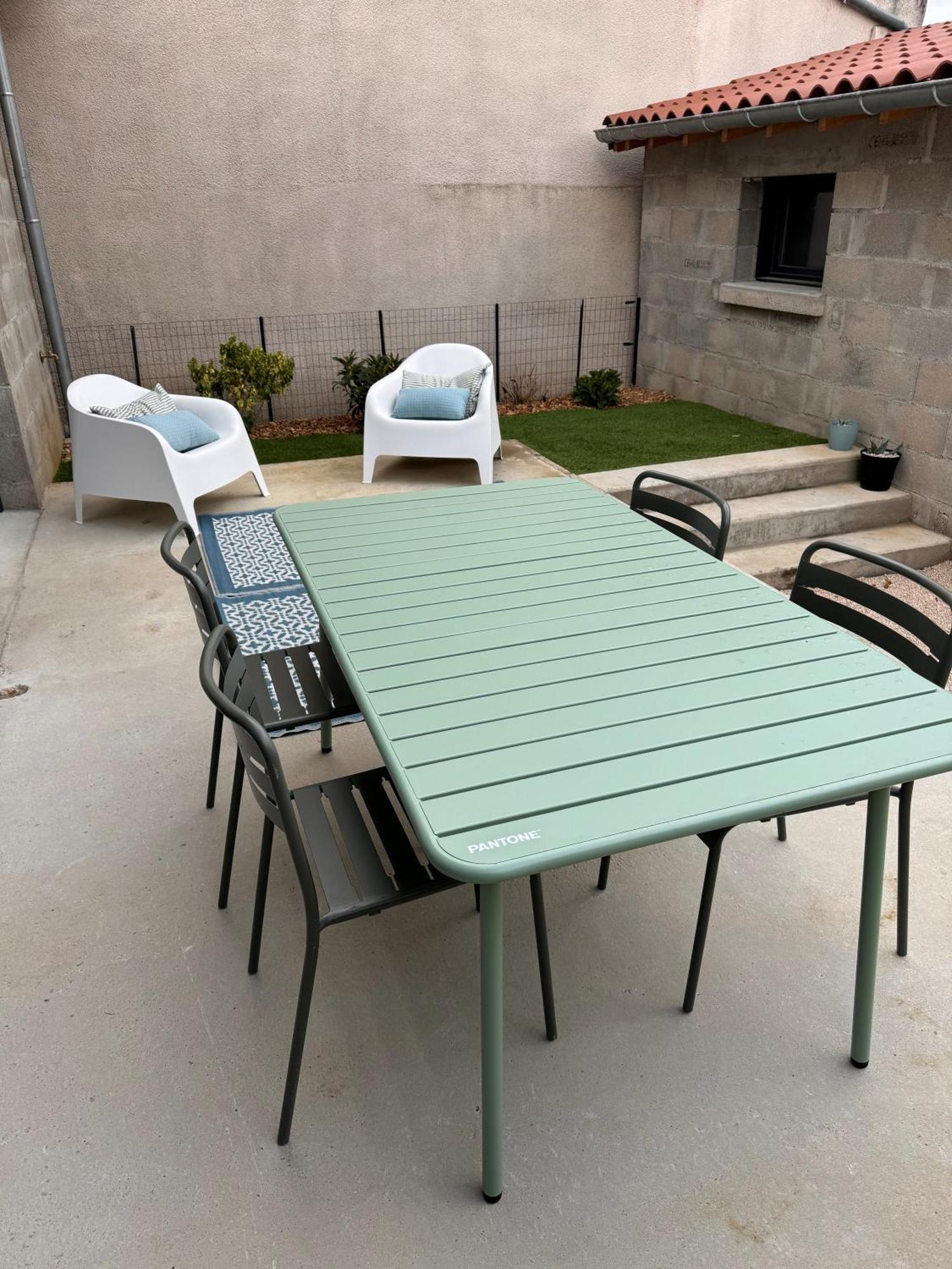 Maison Individuelle Avec Jardin Terrasse Proche Lyon Croix Rousse Калюир-е-Кюир Екстериор снимка